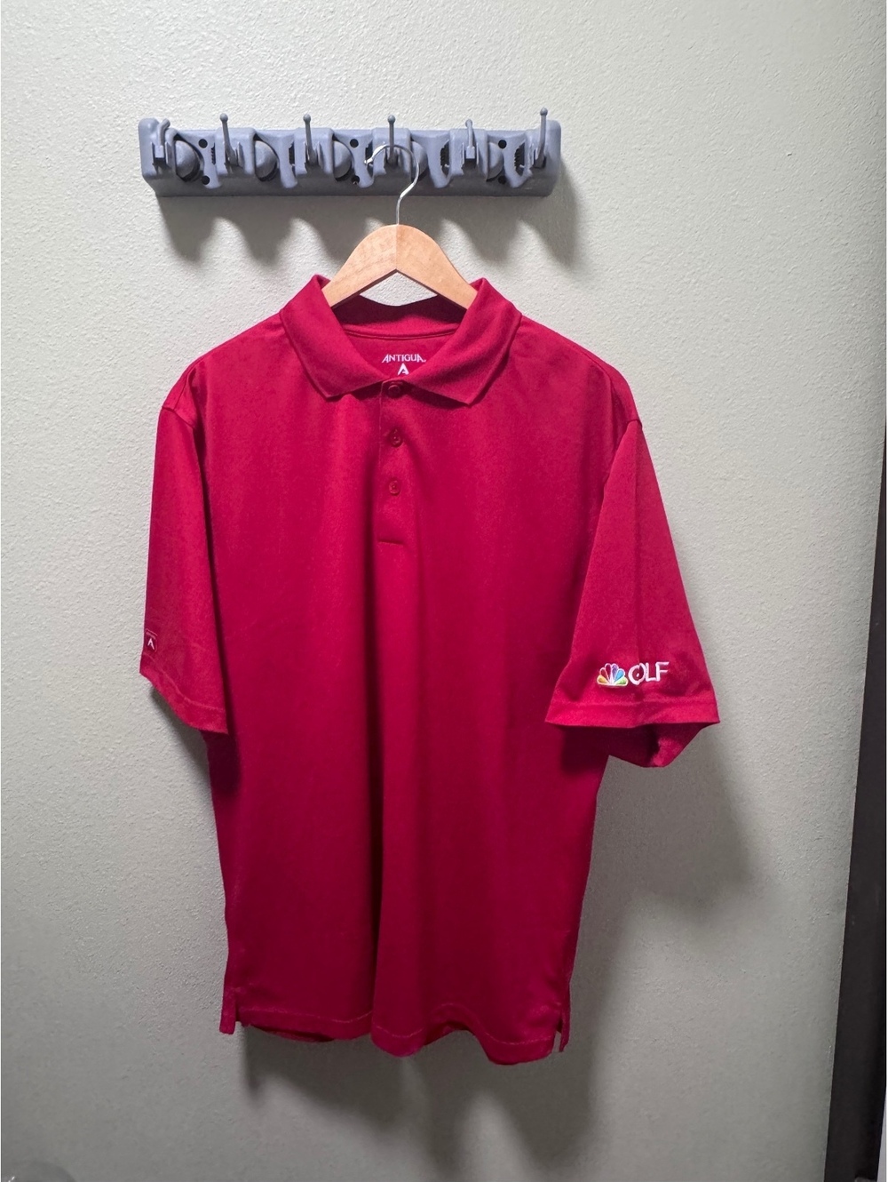 Antigua NBC Golf Polo Shirt Men’s Large Red Embroidered Peacock Logo Performance